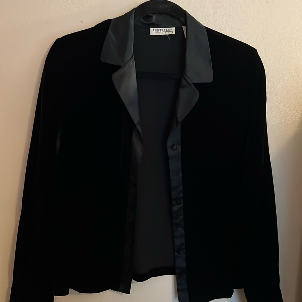 Vintage Ann Taylor Petite Silk and Velvet black button up top size medium petite